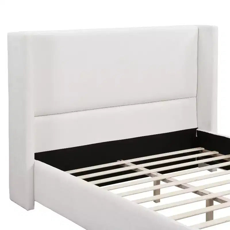 Lit moderne rembourré Octavia avec haute tête de lit, blanc