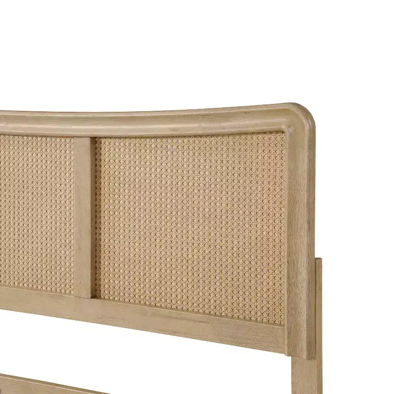 Lit plateforme en bois Odila Boho avec tête de lit incurvée en rotin à hauteur réglable