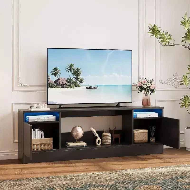 Meuble TV moderne blanc pour salon, Centre de divertissement pour TV jusqu'à 75 pouces, Meuble de rangement avec espace pour cheminée électrique, Console de 70 pouces