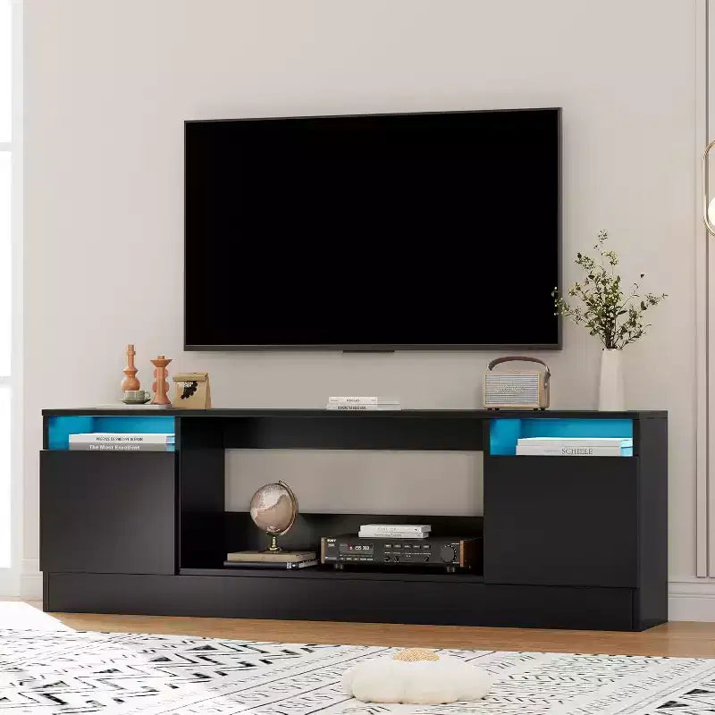 Meuble TV moderne blanc pour salon, Centre de divertissement pour TV jusqu'à 75 pouces, Meuble de rangement avec espace pour cheminée électrique, Console de 70 pouces