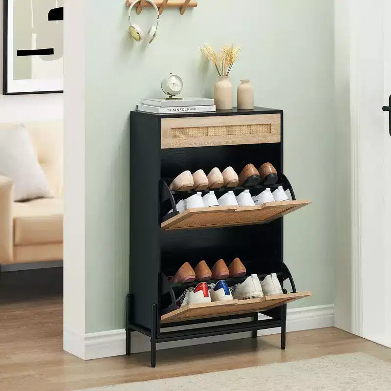 Meuble de rangement en rotin naturel avec 2 tiroirs basculants, étagères réglables et pieds en métal, organisateur de chaussures d'entrée fin